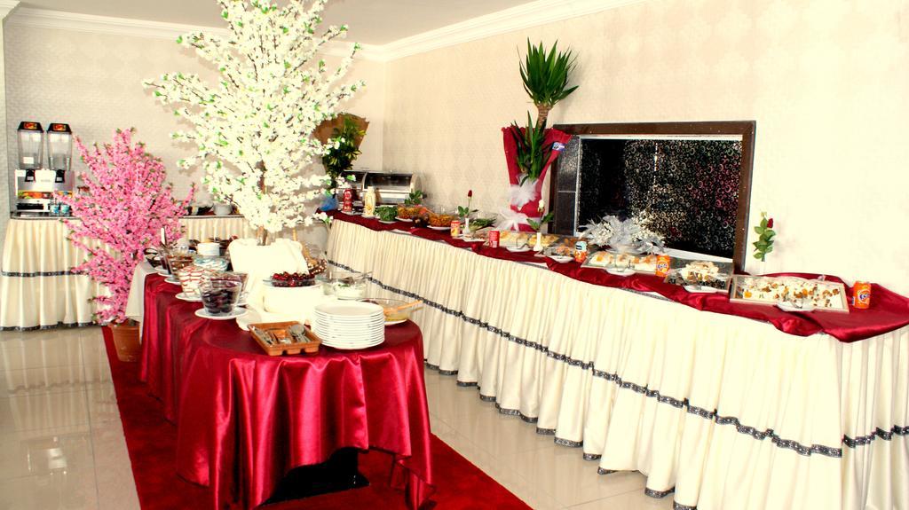 Mavi Tuana Hotel Ван Экстерьер фото